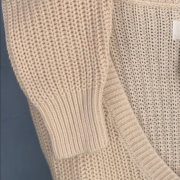 Victoria’s Secret PINK V-neck Cable Knit Sweater - Picture 4 of 8